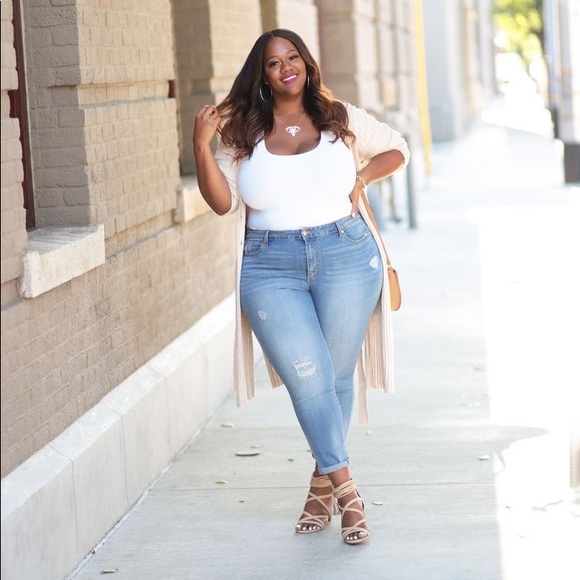 WARM NEUTRALS PLUS SIZE MYSTERY BOX 5 PIECES - Picture 12 of 17